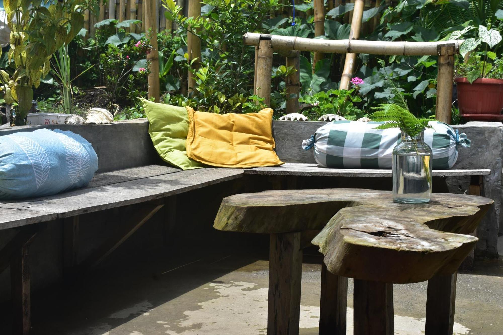 Mama'S Homestay Ruteng Zewnętrze zdjęcie
