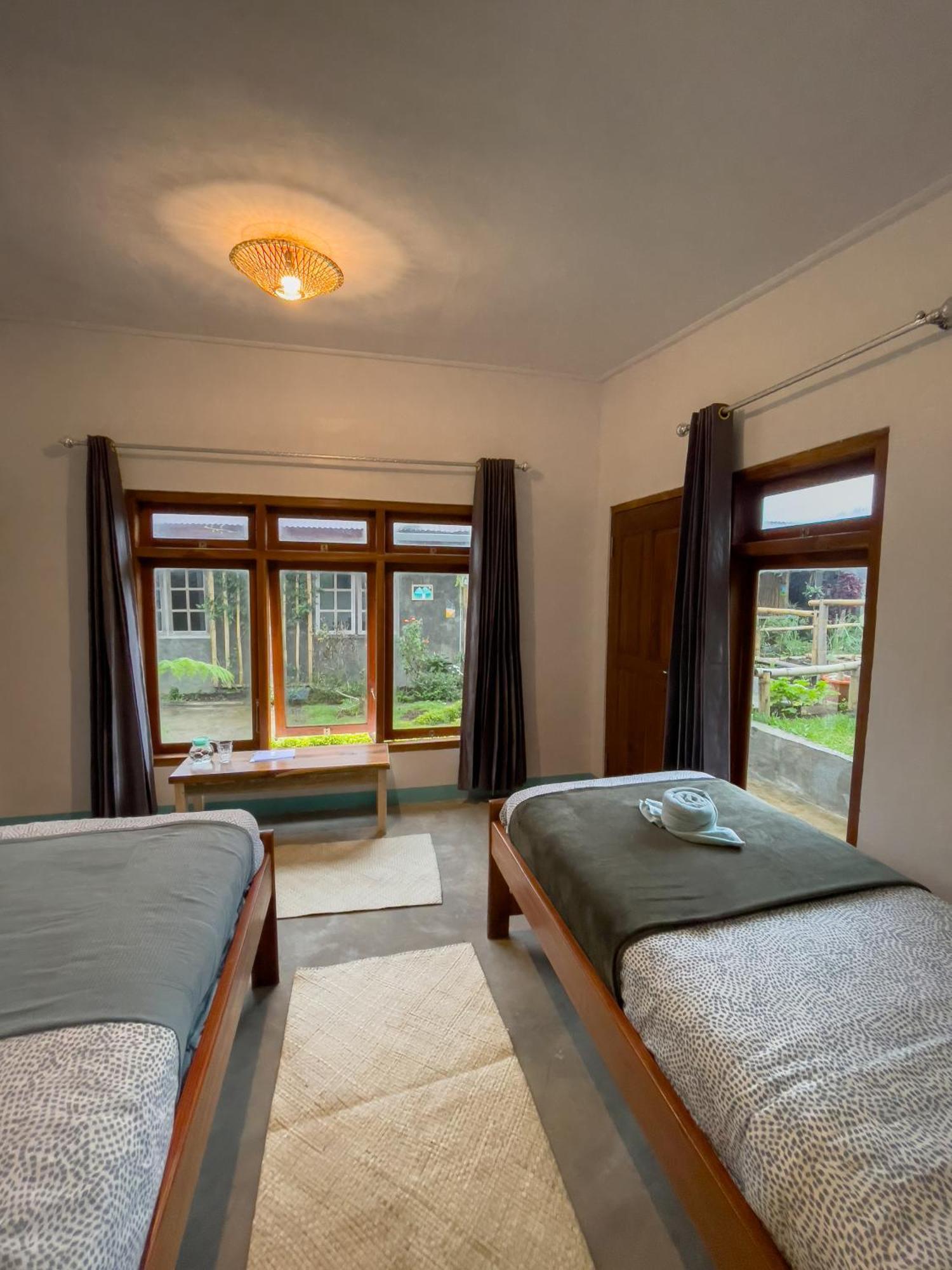 Mama'S Homestay Ruteng Zewnętrze zdjęcie